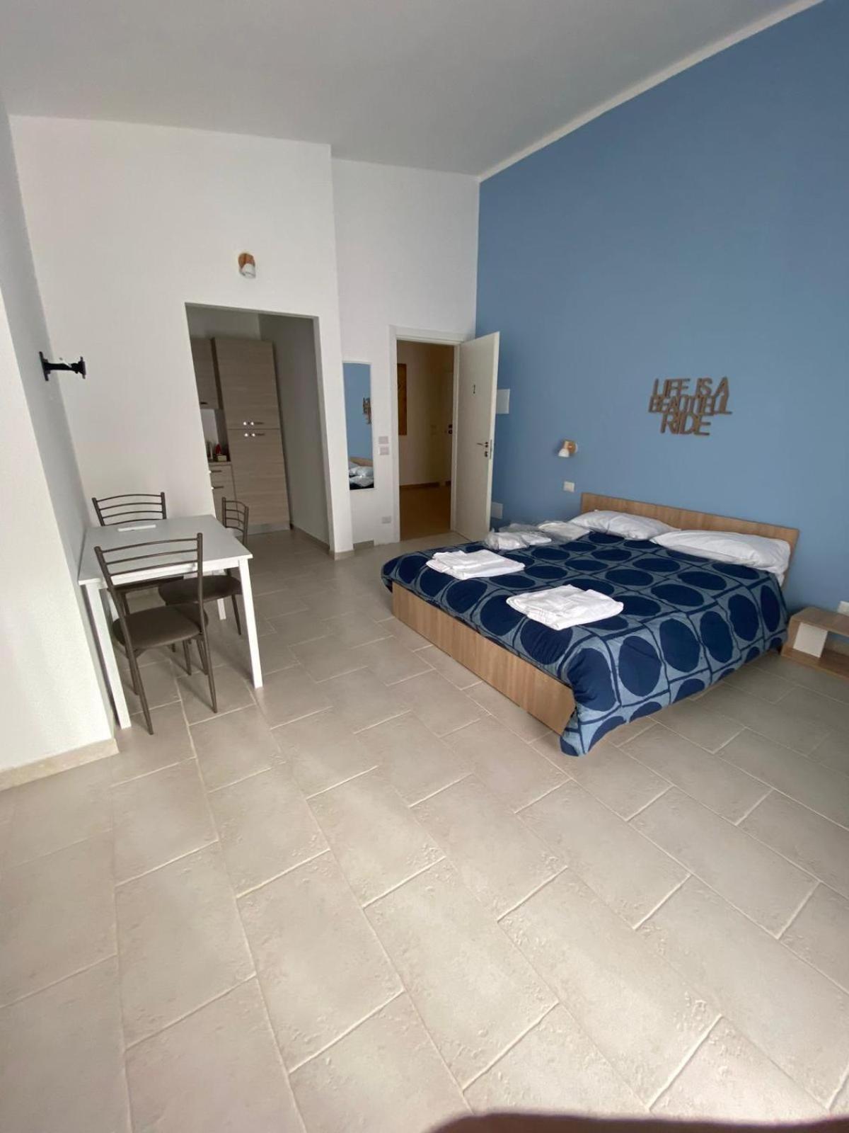 Maniva Bed & Breakfast